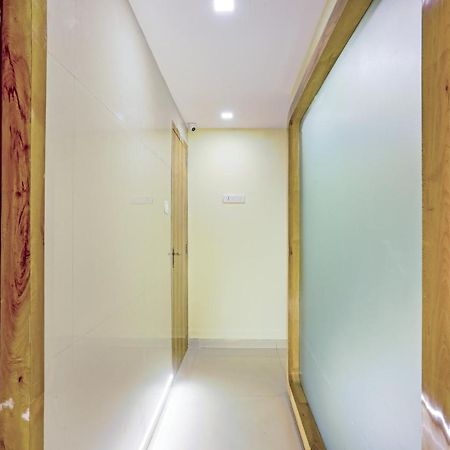 Bkc Corporate Hostel Ac Dormitory ムンバイ エクステリア 写真