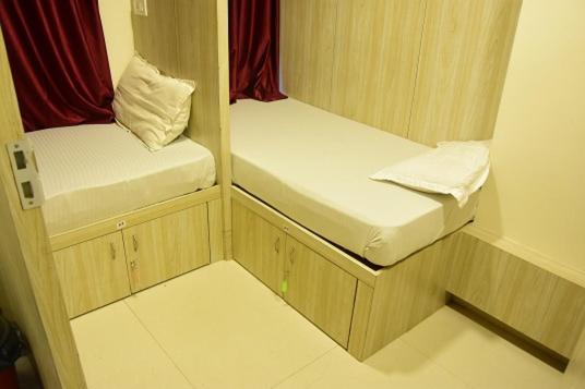 Bkc Corporate Hostel Ac Dormitory ムンバイ エクステリア 写真