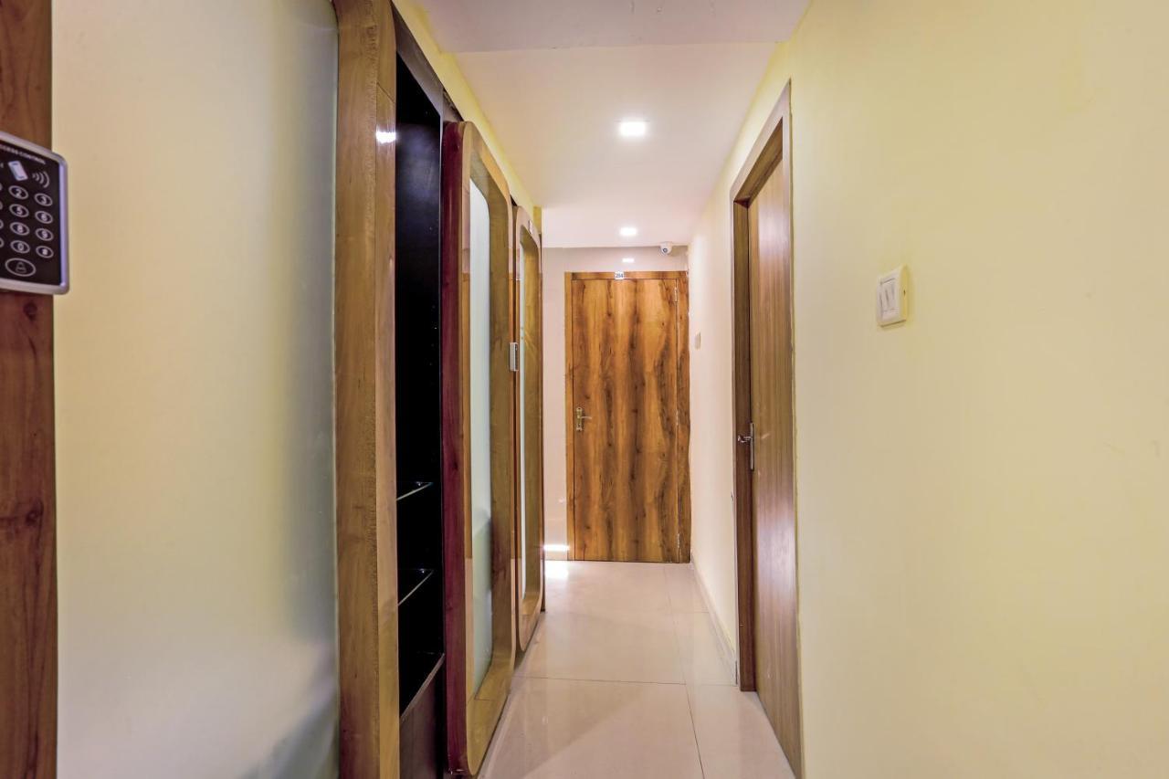 Bkc Corporate Hostel Ac Dormitory ムンバイ エクステリア 写真