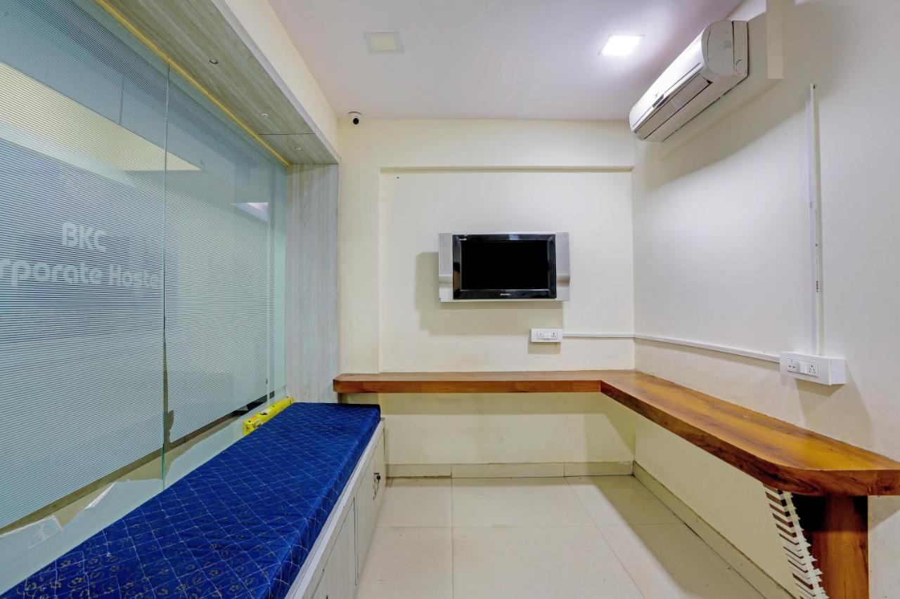 Bkc Corporate Hostel Ac Dormitory ムンバイ エクステリア 写真