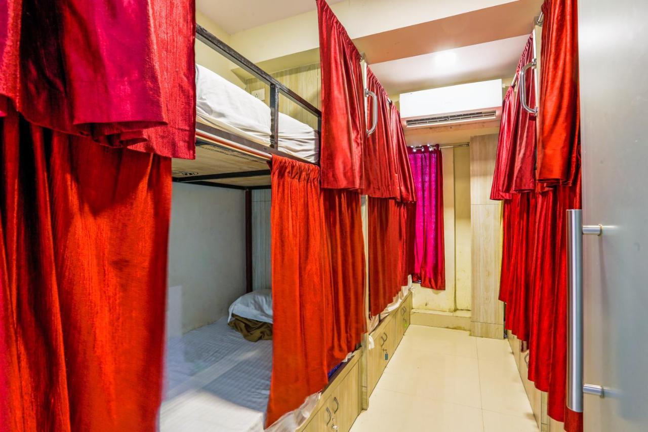 Bkc Corporate Hostel Ac Dormitory ムンバイ エクステリア 写真