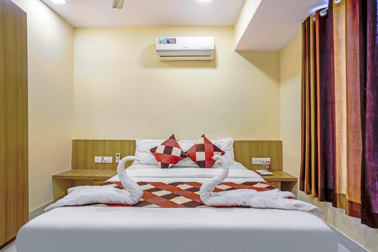 Bkc Corporate Hostel Ac Dormitory ムンバイ エクステリア 写真